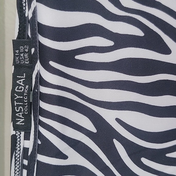 NASTY GAL Black White Animal Print Bikini Swim Suit Bottoms Size 10 - Picture 6 of 6